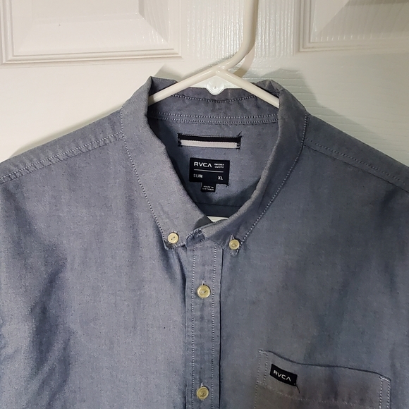 RVCA Men's Blue Casual Shirt One Pocket Used Excellent Condition - Picture 4 of 8